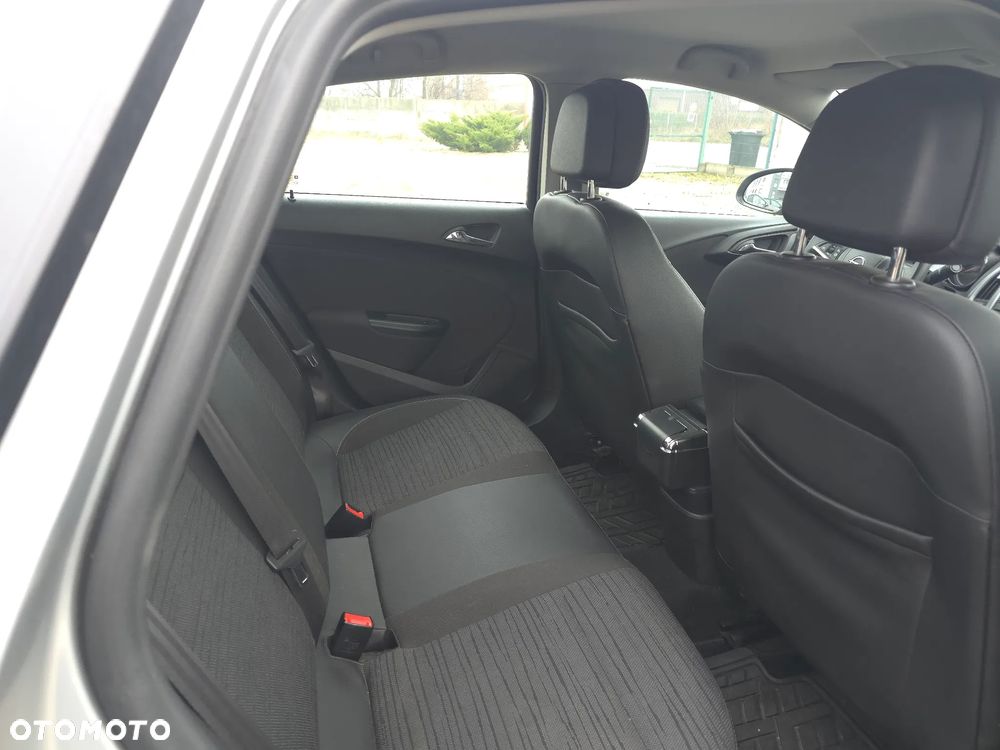 Opel Astra 1.4 T Active EU6 - 13