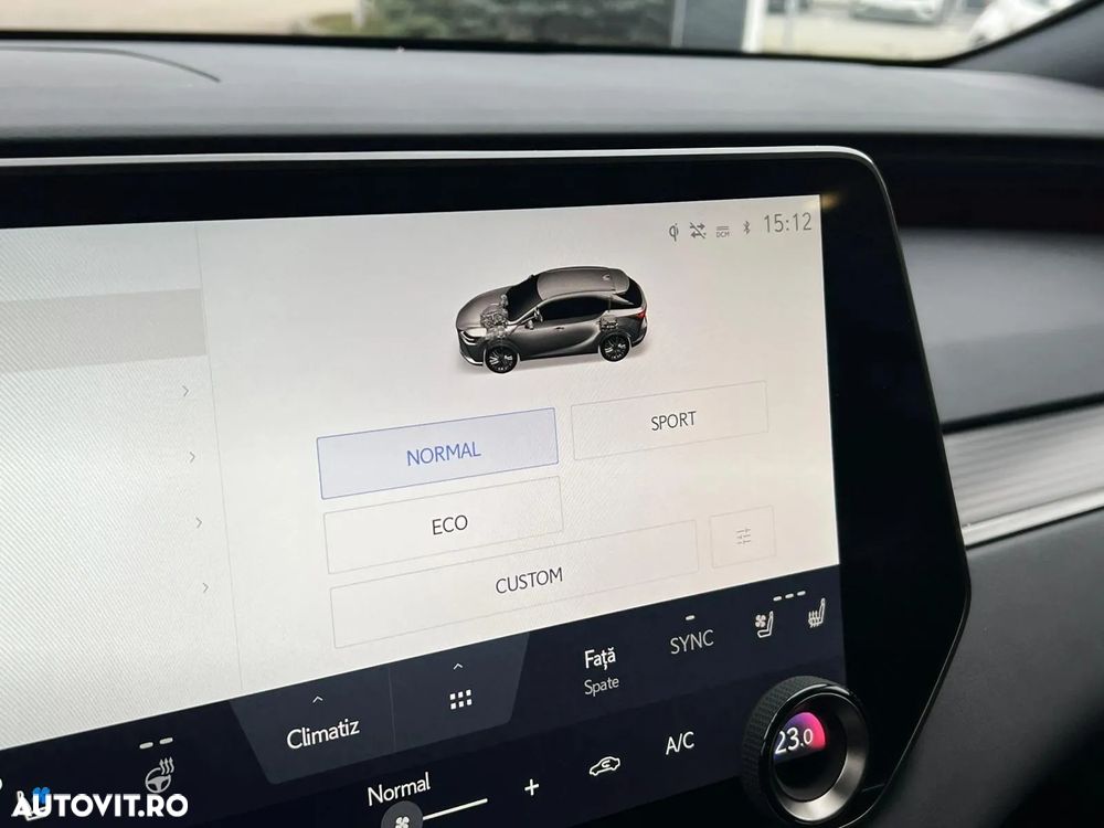 Lexus Seria RX 500h Performance F-Sport - 25