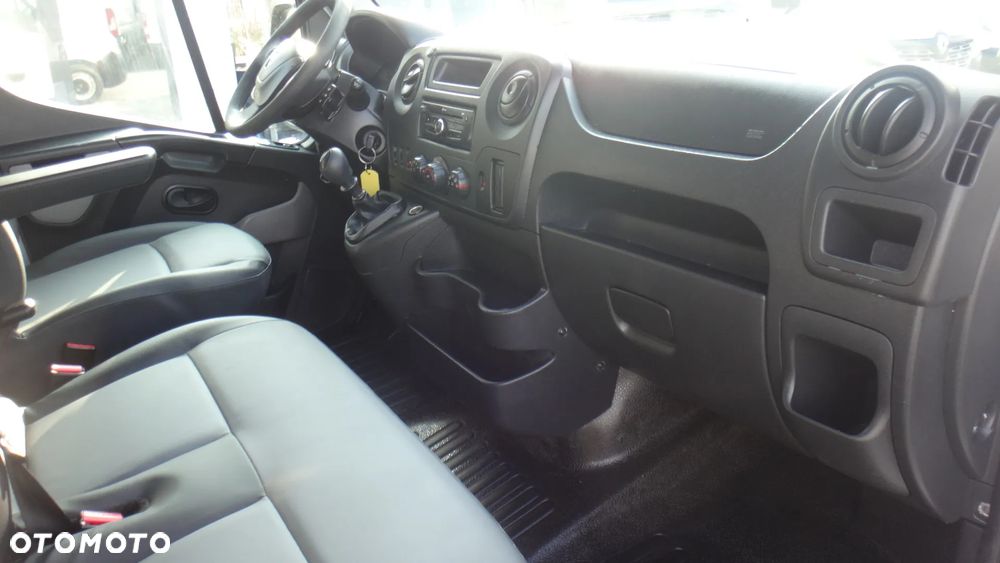 Renault Master - 10
