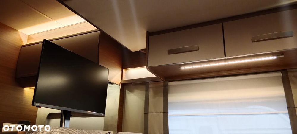 KNAUS LIVE WAVE 700MEG - 12