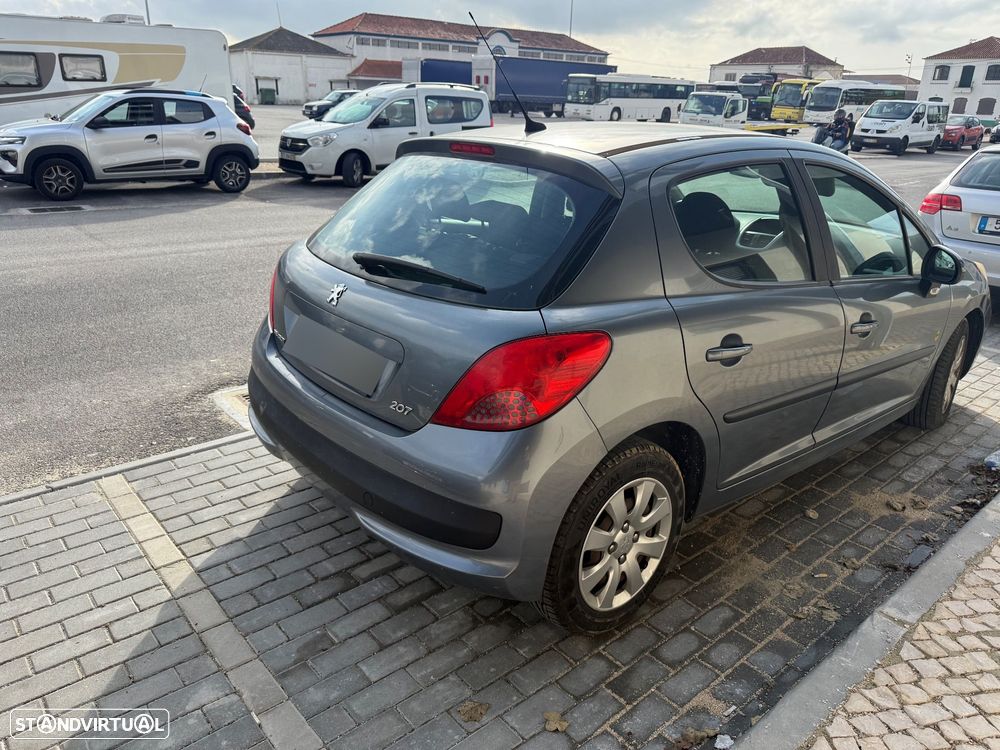 Peugeot 207 - 3