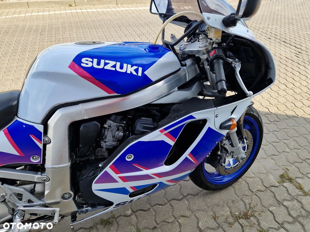 Suzuki GSX-R - 26