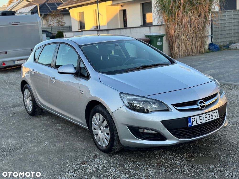 Opel Astra 2015 photo 3
