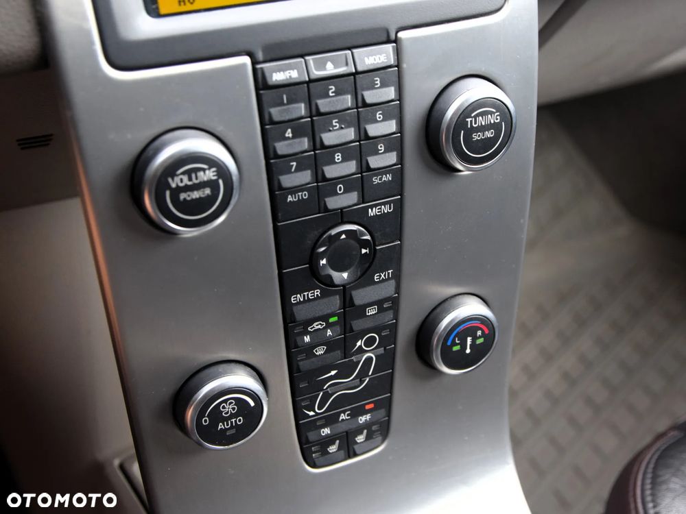 Volvo V50 1.8 - 15