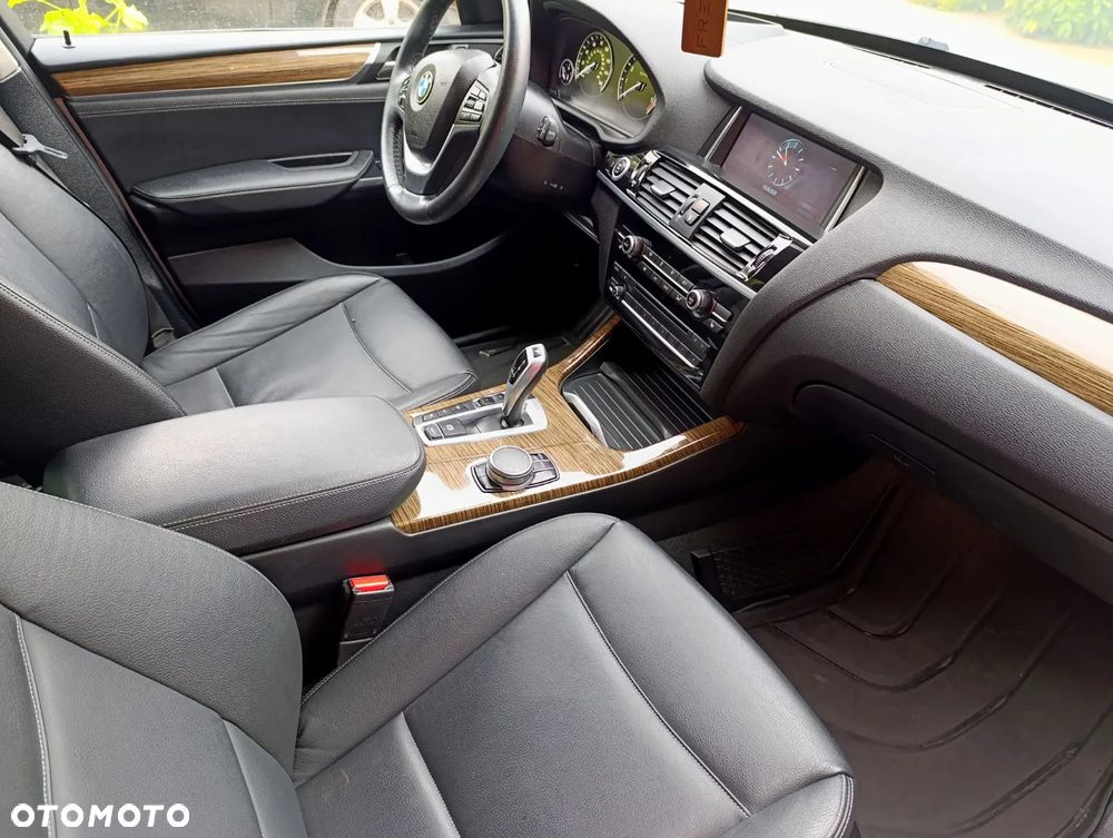 BMW X3 xDrive28i - 18