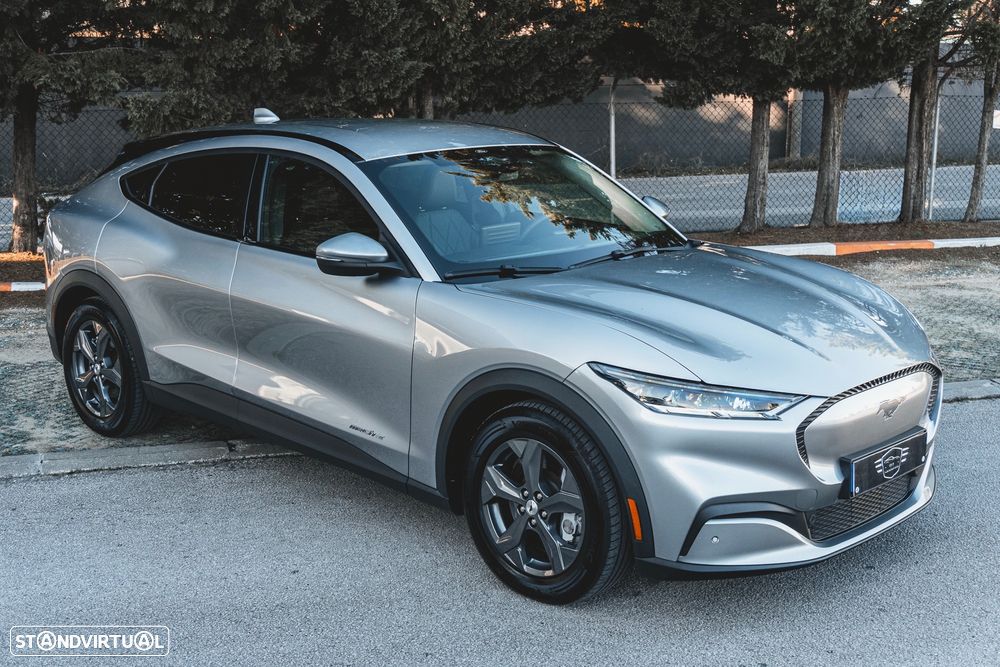 Ford Mustang Mach-E AWD - 2