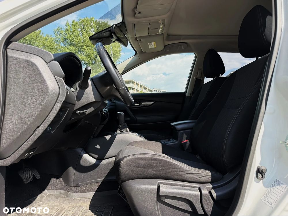 Nissan X-Trail 1.3 DIG-T N-Connecta 2WD DCT - 19