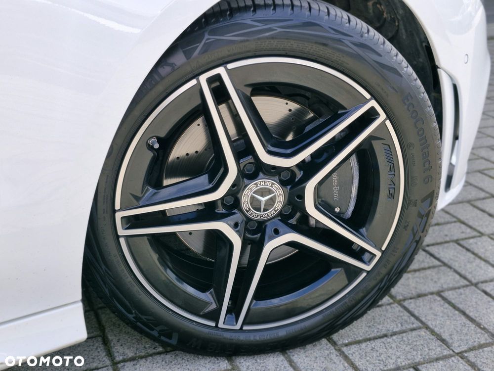 Mercedes-Benz CLA 200 AMG Line 7G-DCT - 34