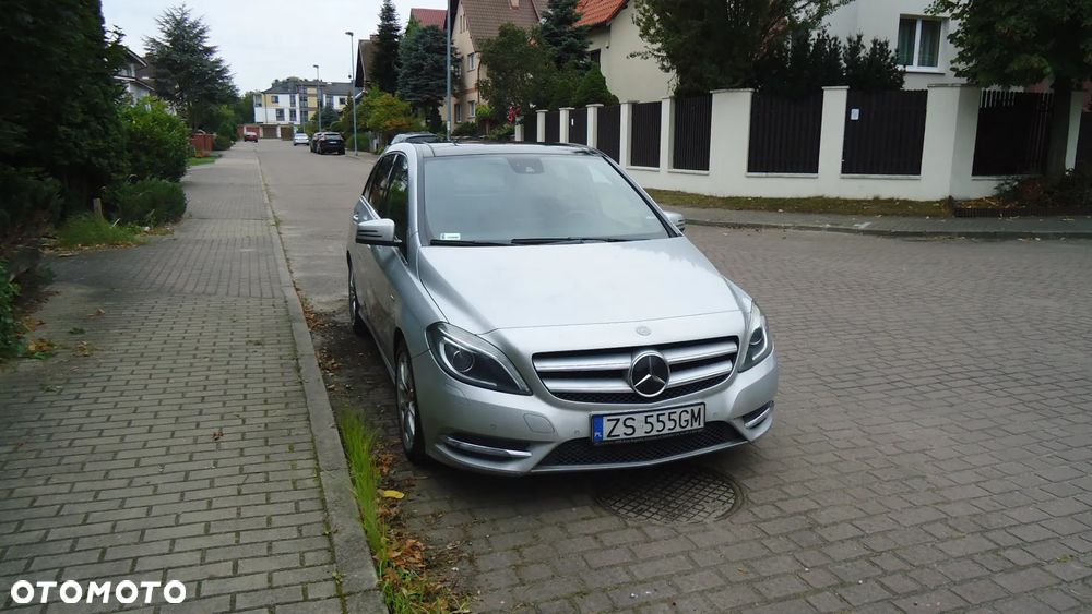 Mercedes-Benz Klasa B 200 CDI (BlueEFFICIENCY) - 4