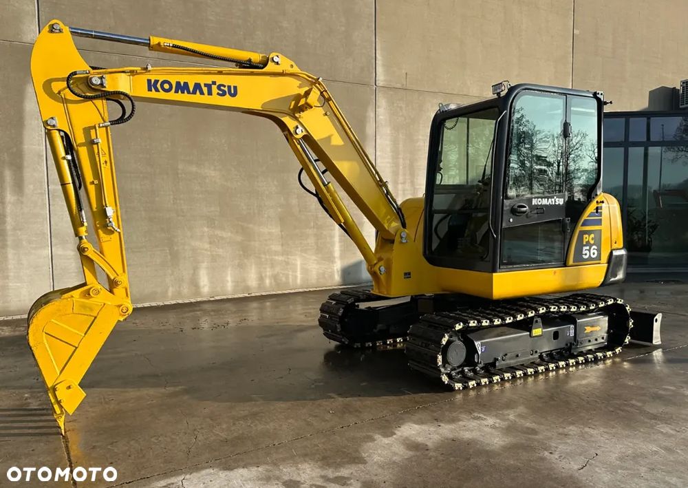 Komatsu PC56 - 2