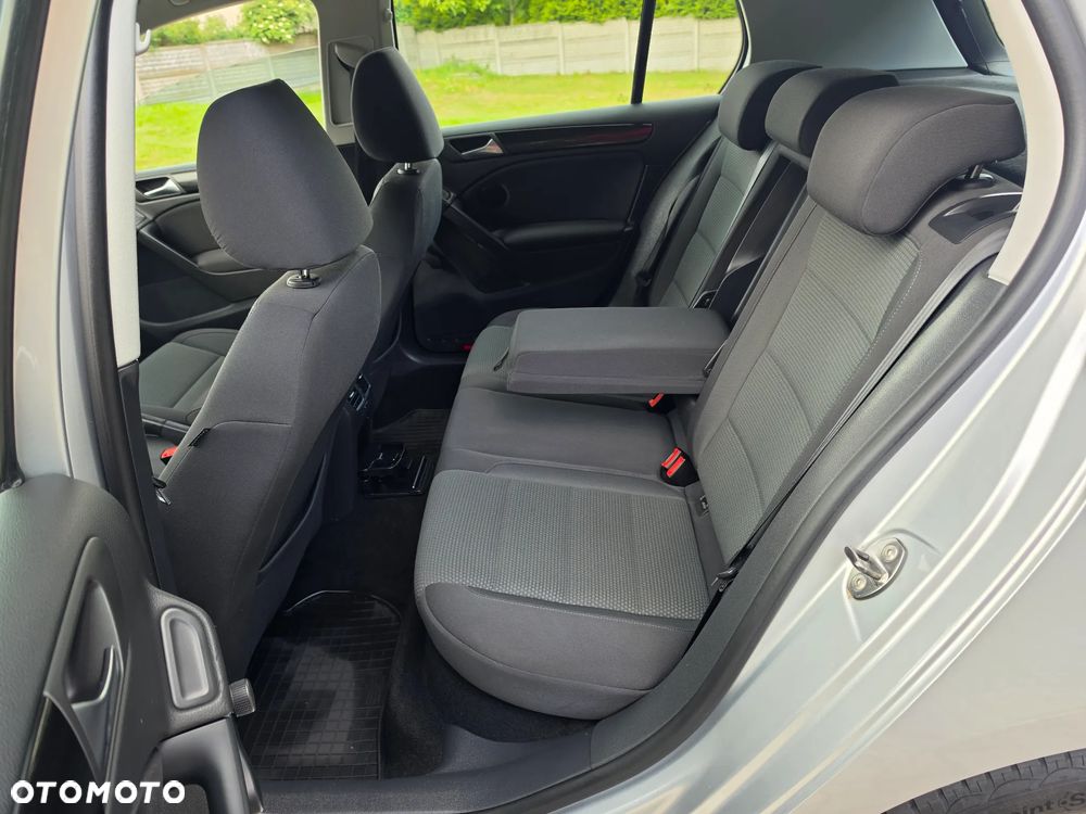 Volkswagen Golf - 29