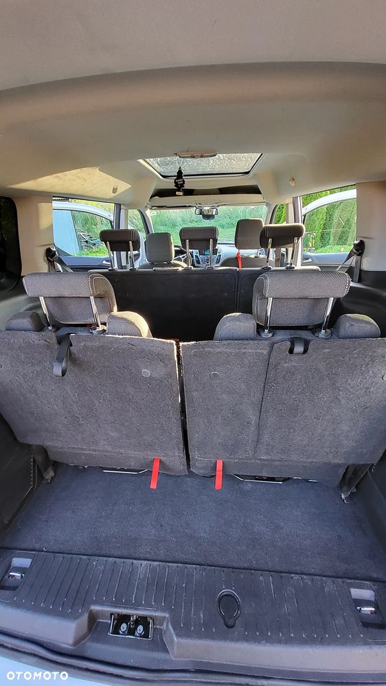 Ford Tourneo Connect 1.5 TDCi Titanium - 21