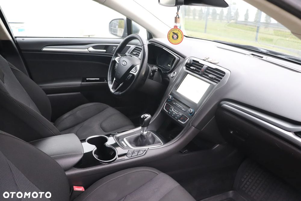 Ford Mondeo 2.0 TDCi Titanium - 10