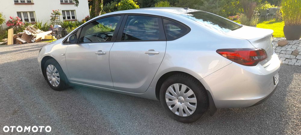 Opel Astra - 6