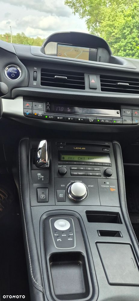 Lexus CT - 25