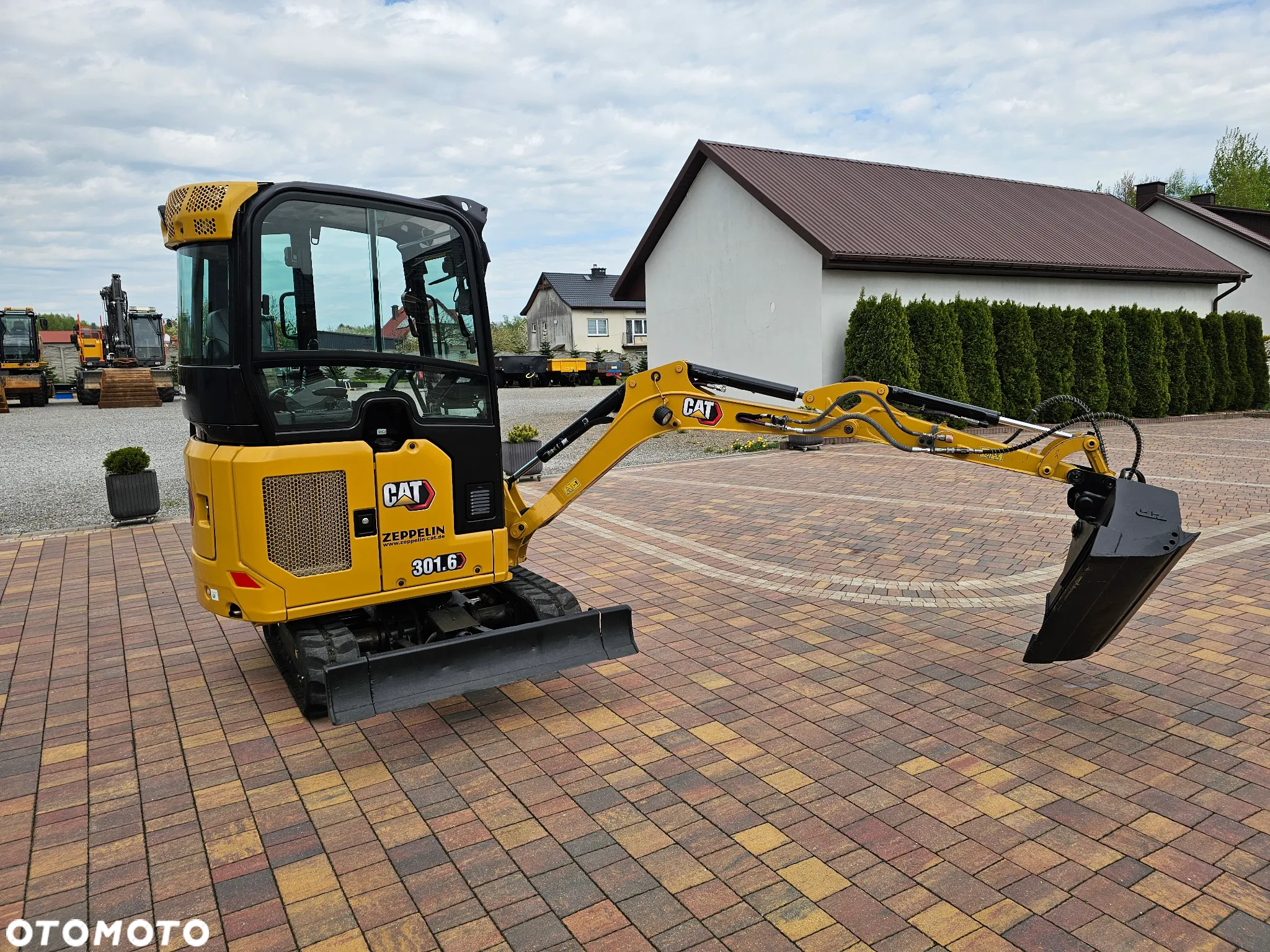 Caterpillar 301.6 - 27