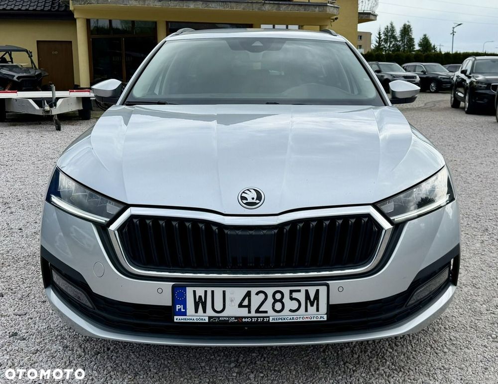 Skoda Octavia 2.0 TDI SCR Ambition - 2