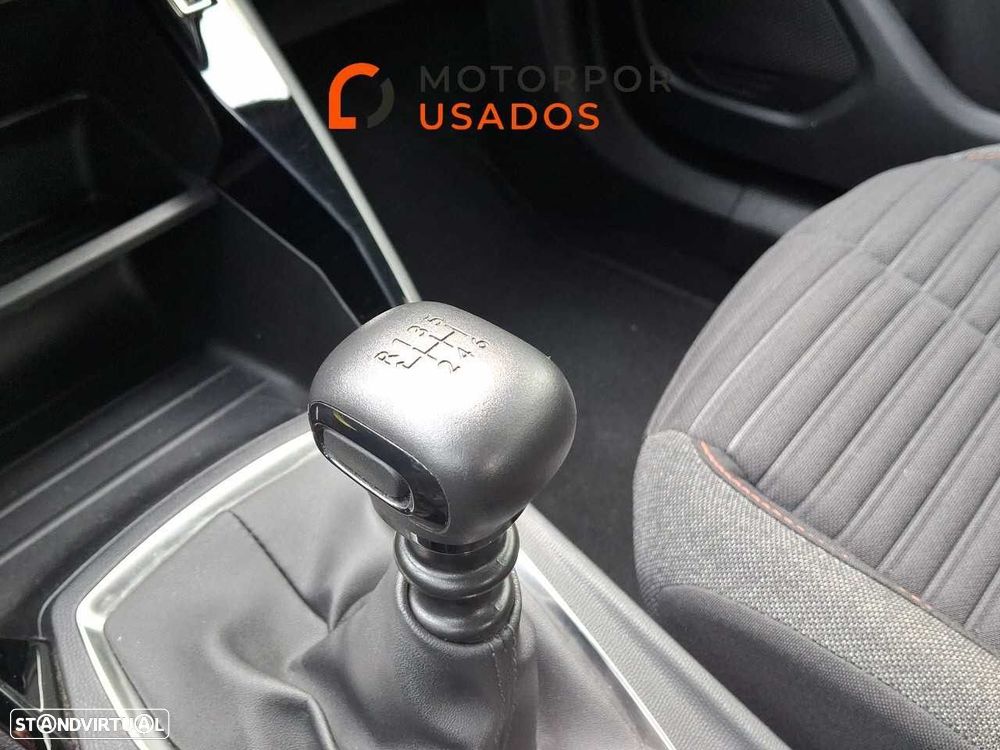 Peugeot 2008 1.2 PureTech Active Pack - 14