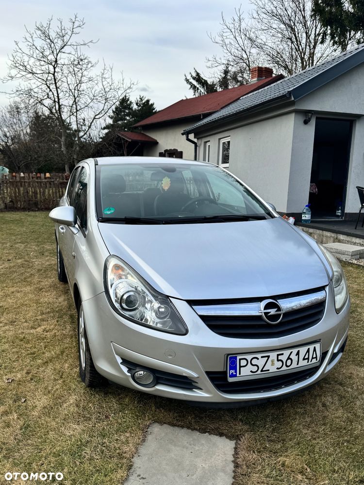 Opel Corsa 1.4 16V Cosmo - 4