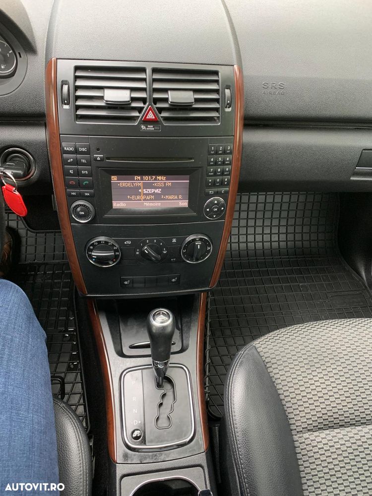 Mercedes-Benz A 180 - 12