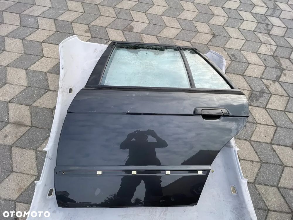 Bmw E34 Touring Drzwi lewe tył - 1