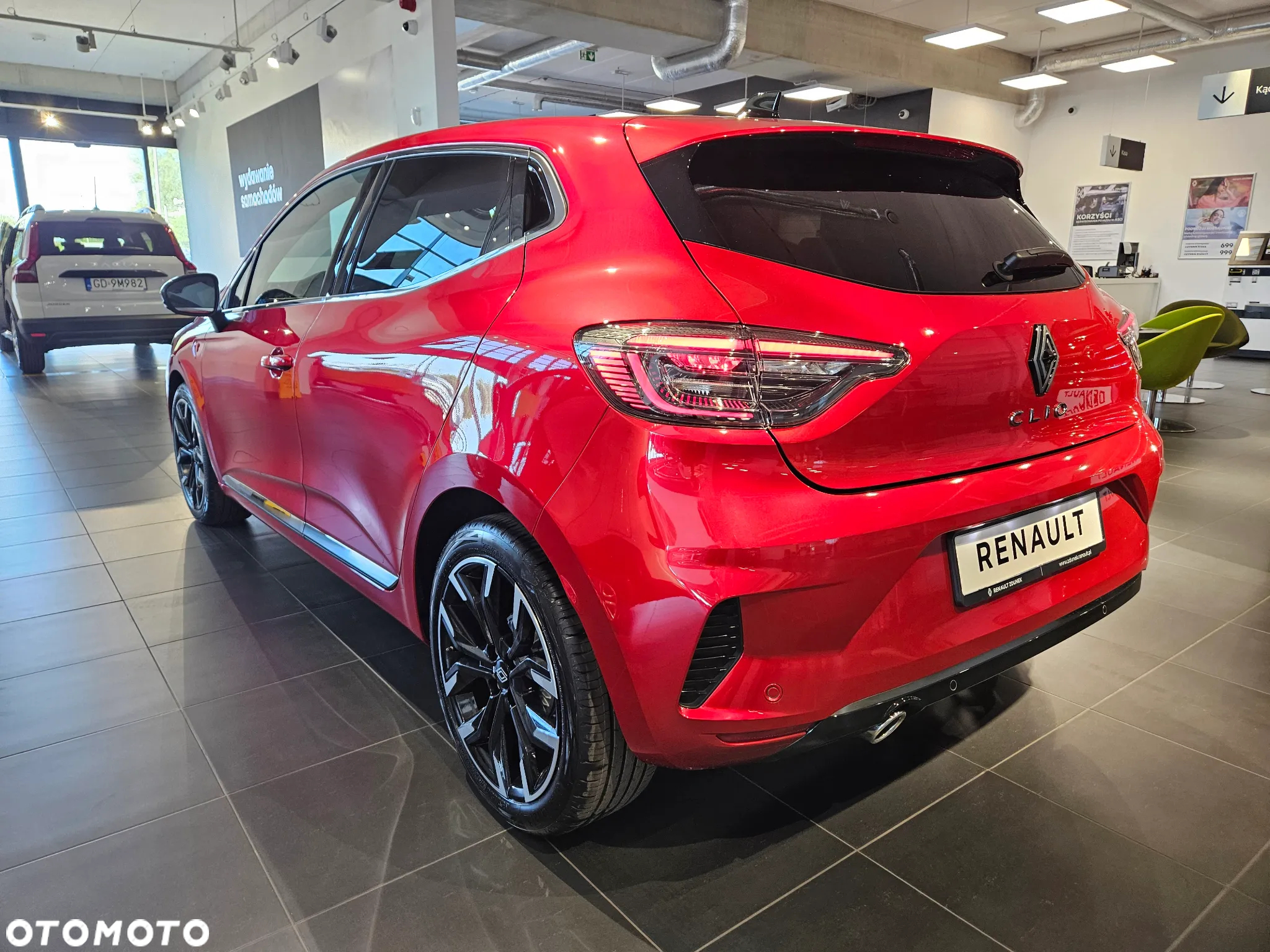 Renault Clio - 23