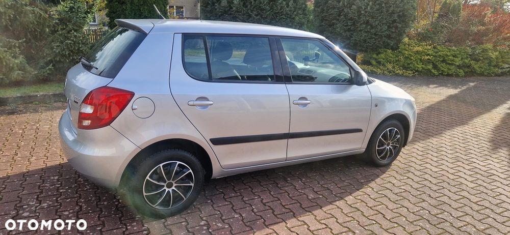 Skoda Fabia 1.2 HTP - 11