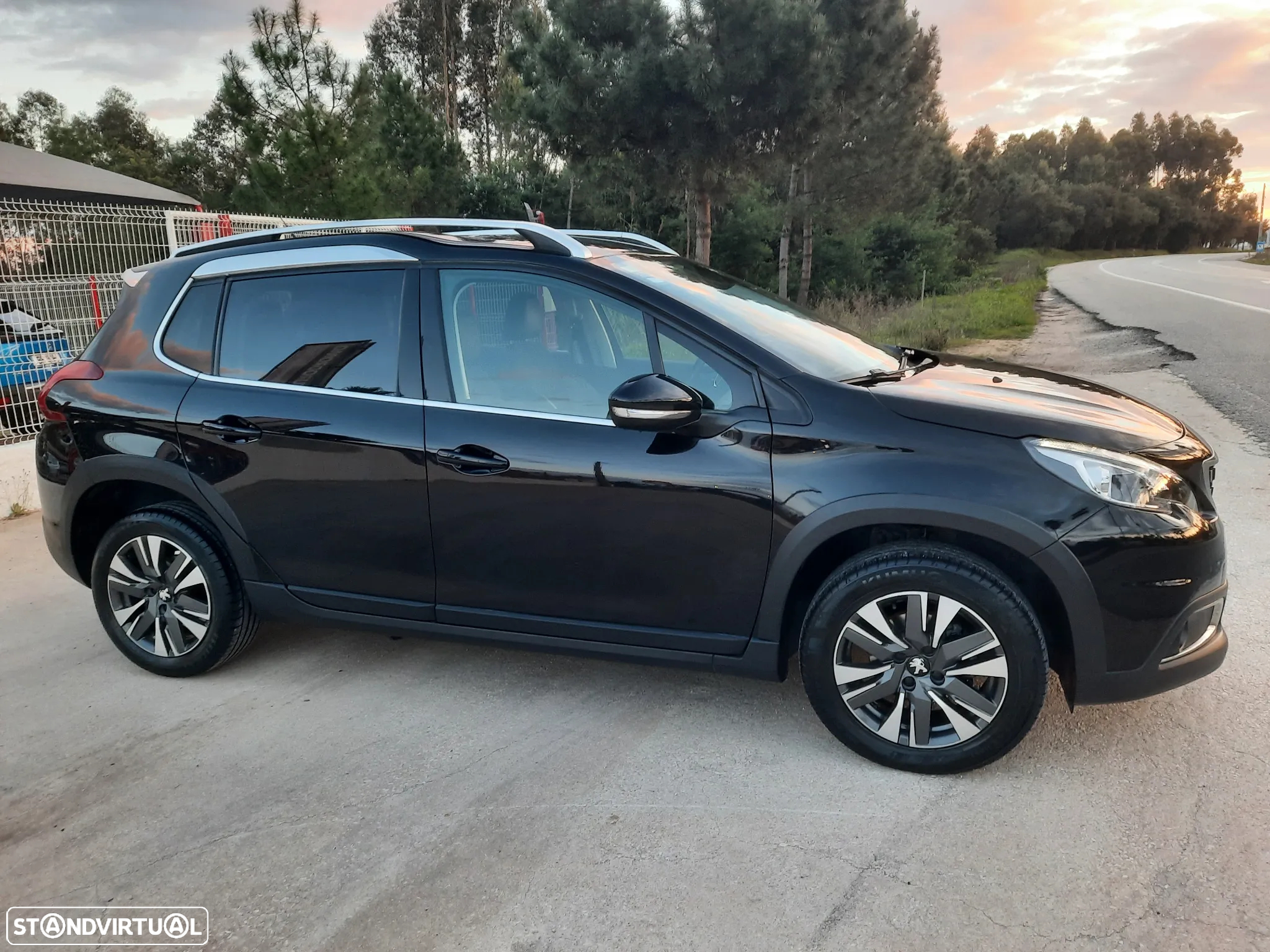 Peugeot 2008 1.6 BlueHDi Allure - 8