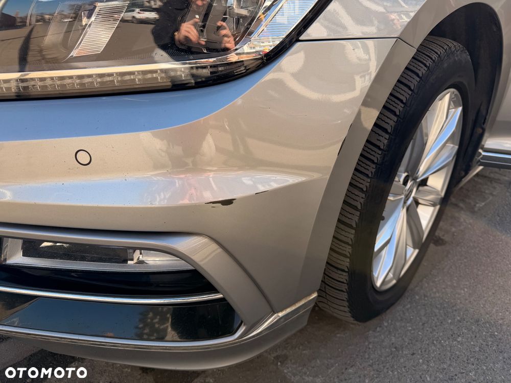 Volkswagen Passat - 11