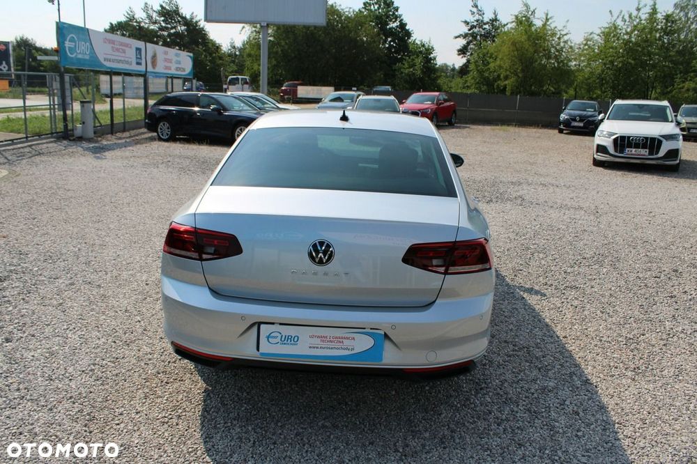Volkswagen Passat - 7
