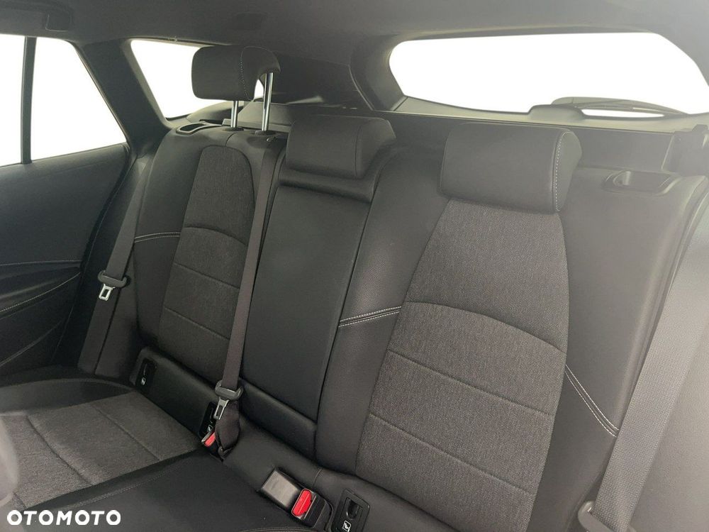 Toyota Corolla - 12