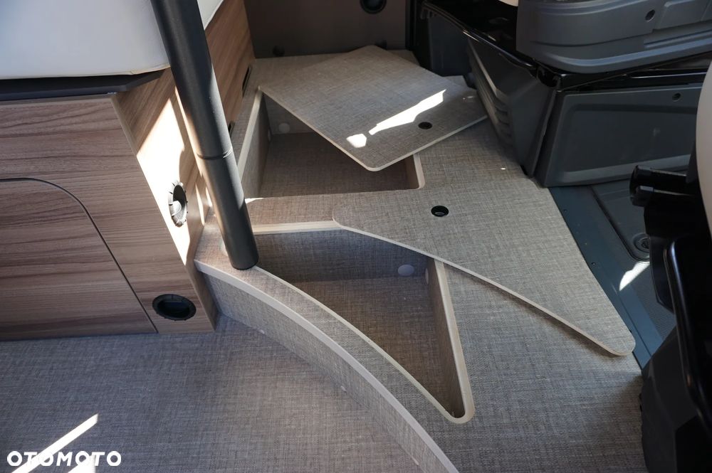 Burstner B66-CAMPEO-C 600-LIMITOWANA WERSJA NA 66 URODZINY BURSTNERA - 40