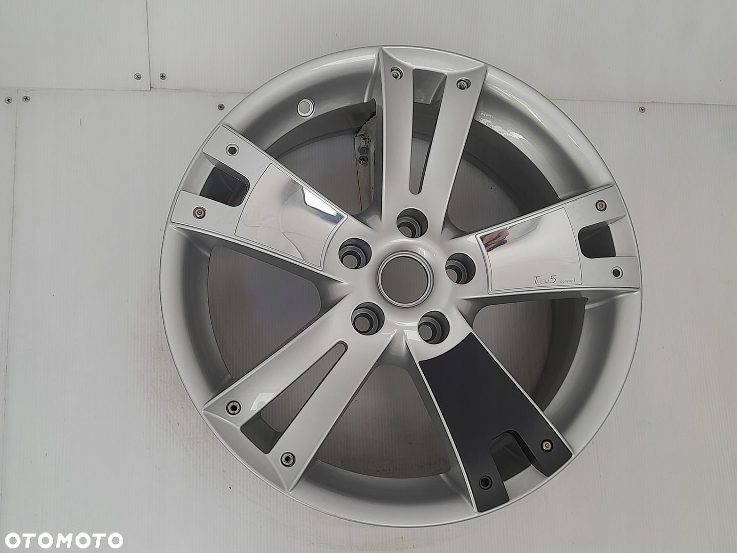 FELGA ALUMINIOWA FONDMETAL 5X112 17 ET42 - 1
