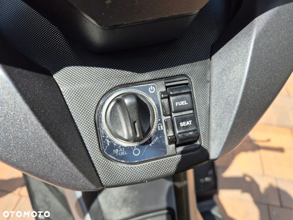 Honda NSS - 12