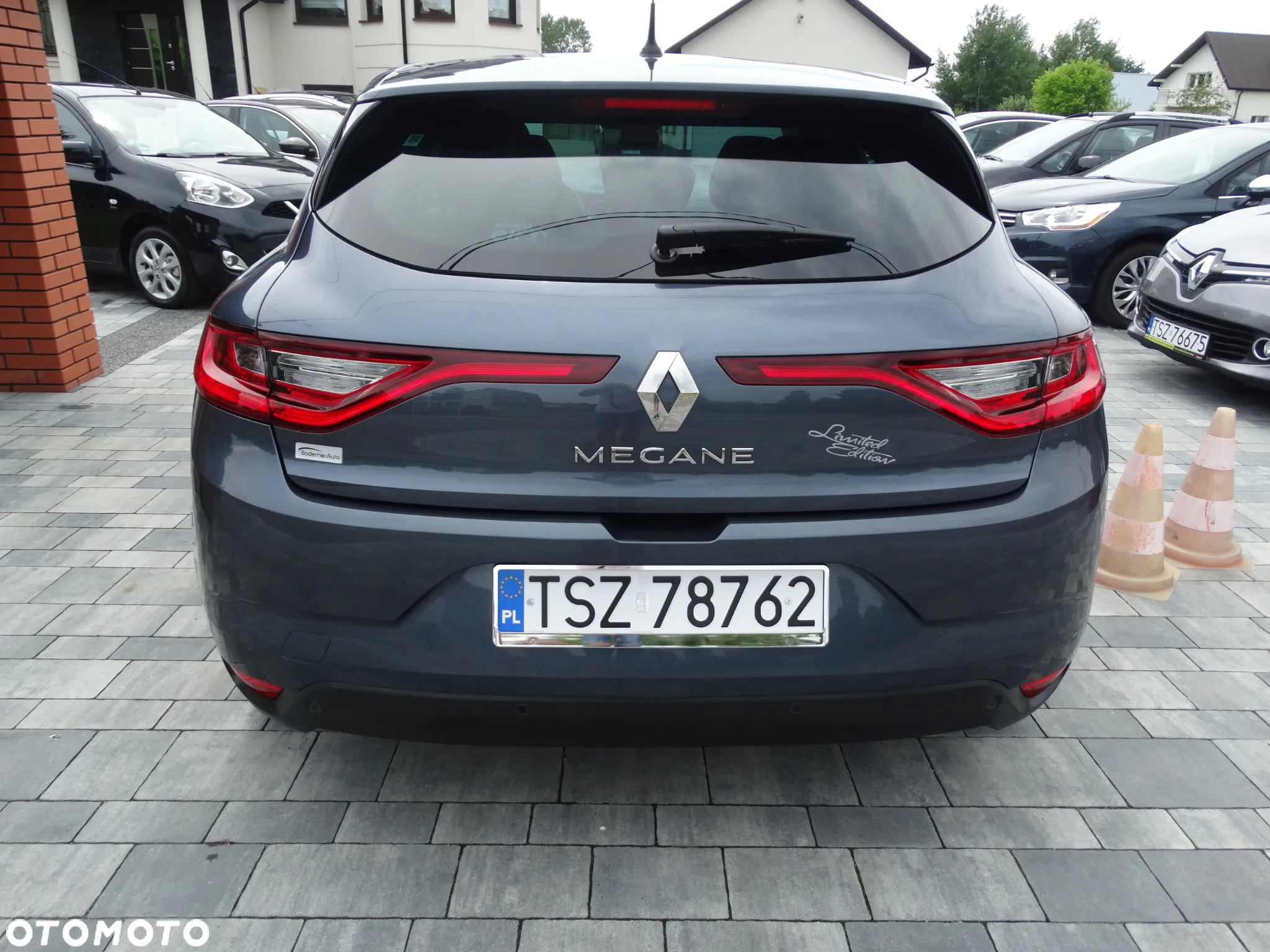 Renault Megane 1.2 Energy TCe Limited - 13