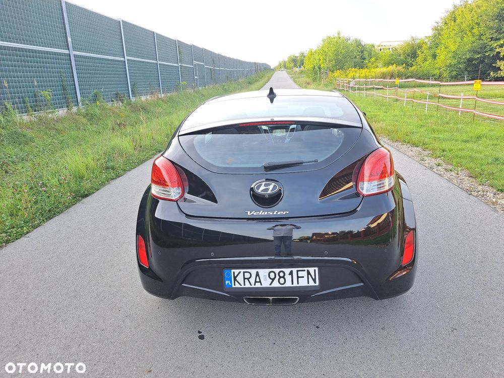 Hyundai Veloster - 6