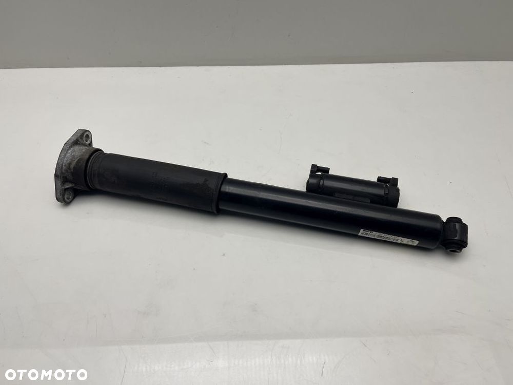 AMORTYZATOR LEWY TYŁ MERCEDES C-KLASA W205 AMG C43 4-MATIC A2053207403