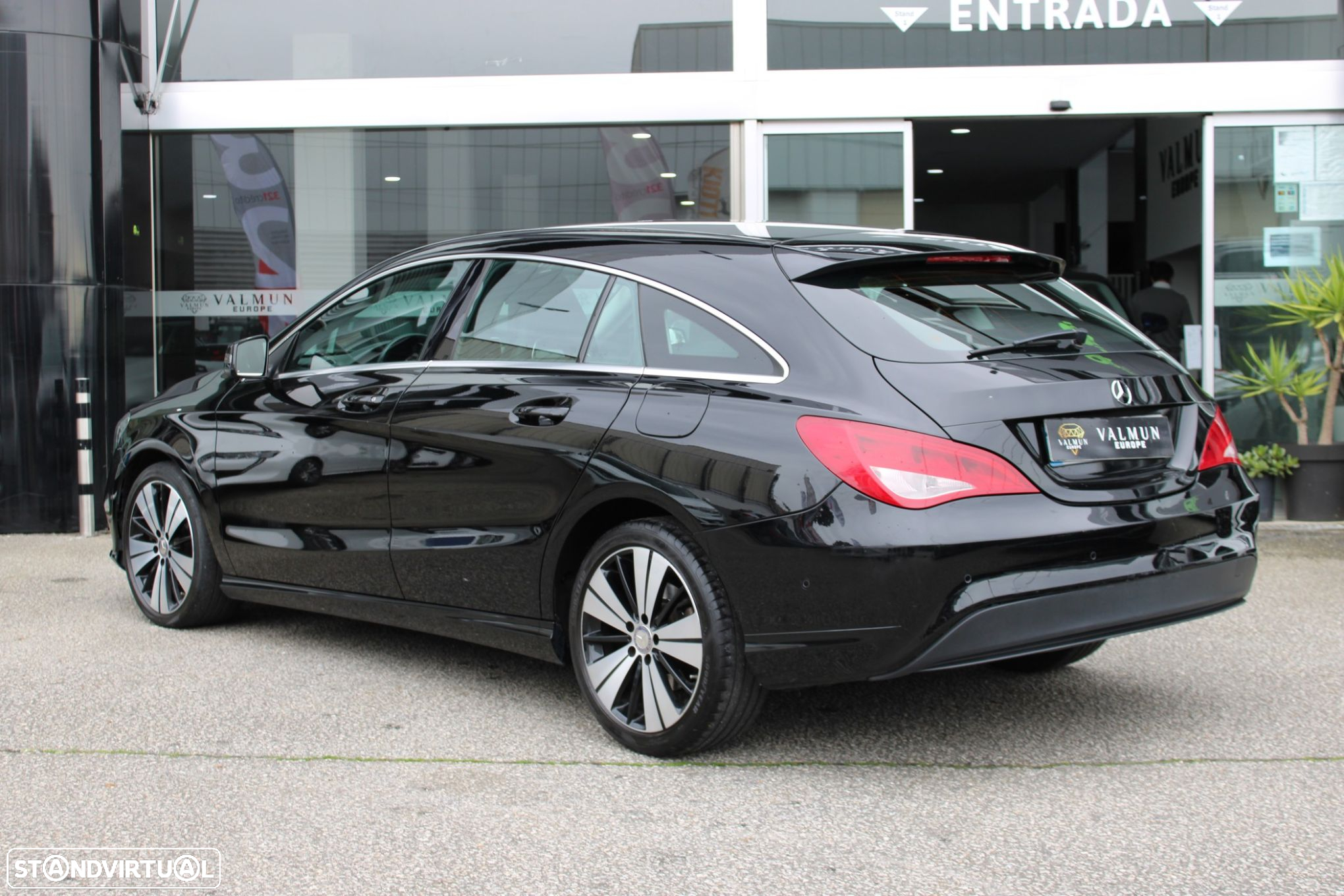 Mercedes-Benz CLA 180 - 4