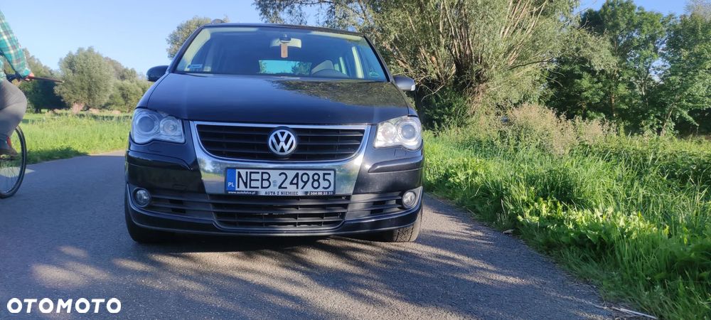 Volkswagen Touran 2.0 TDI DPF United - 3