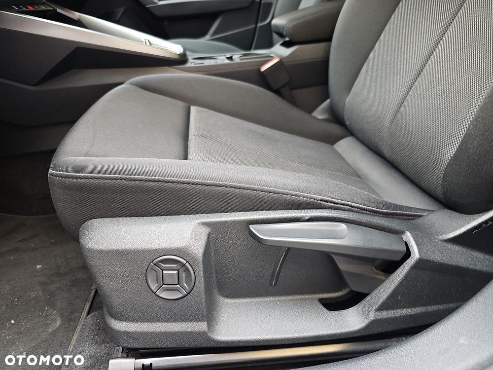 Audi A3 Sportback 30 TDI S tronic - 12