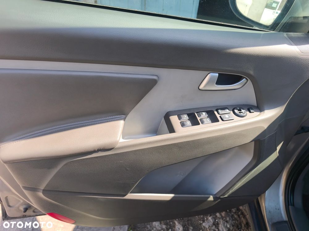 Kia Sportage 1.6 GDI L 2WD - 11