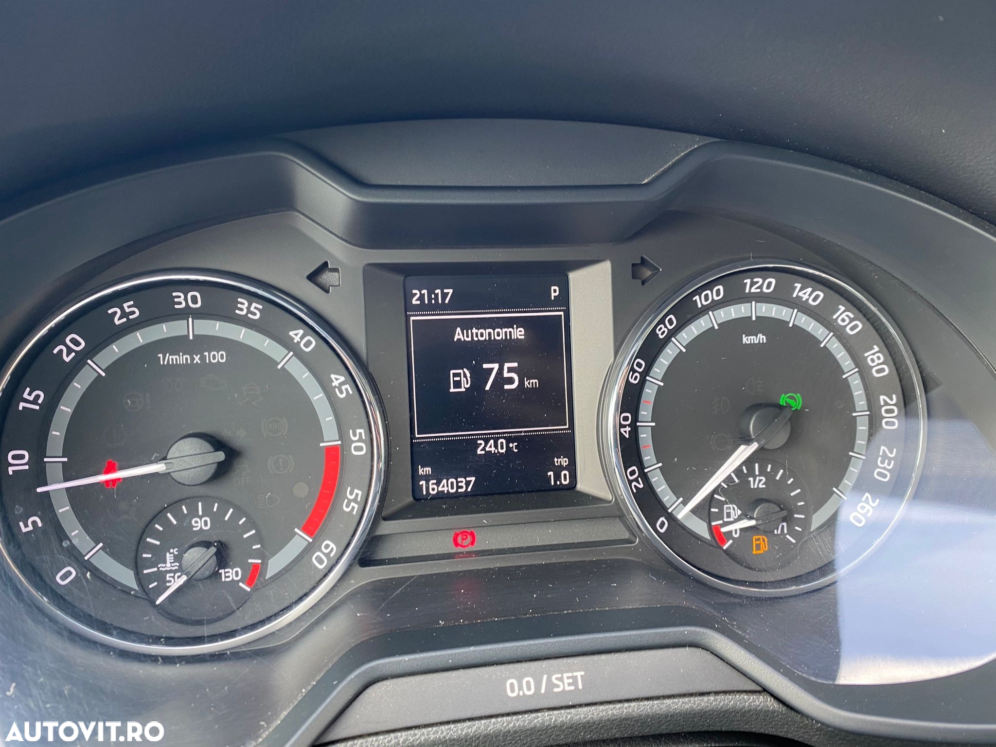 Skoda Octavia 2.0 TDI 4x4 DSG Scout - 24