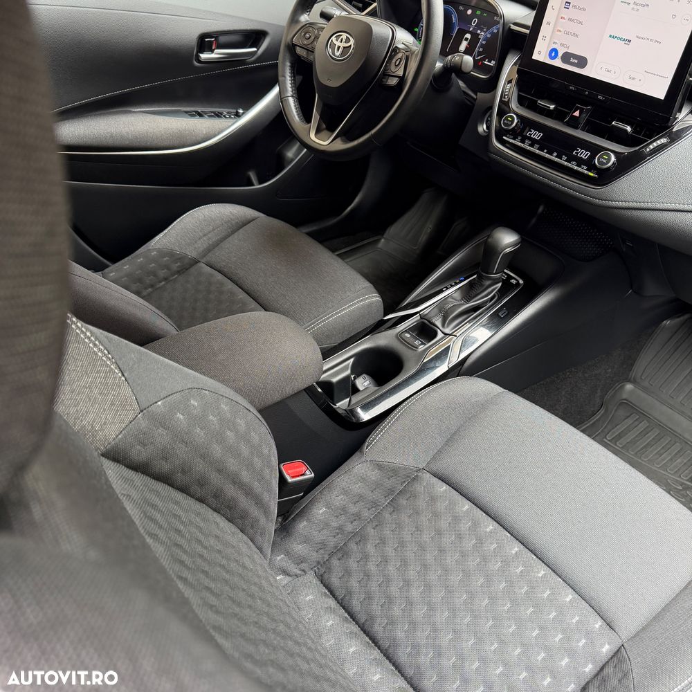 Toyota Corolla 1.8 Business Edition - 11