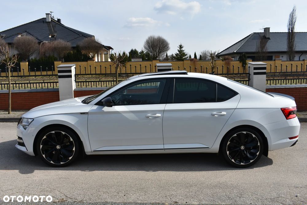 Skoda Superb 2.0 TDI SCR 4x4 Sportline DSG - 3