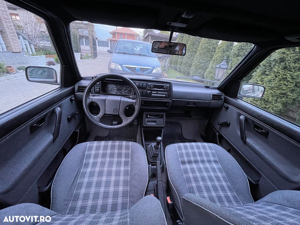 Volkswagen Jetta - 3