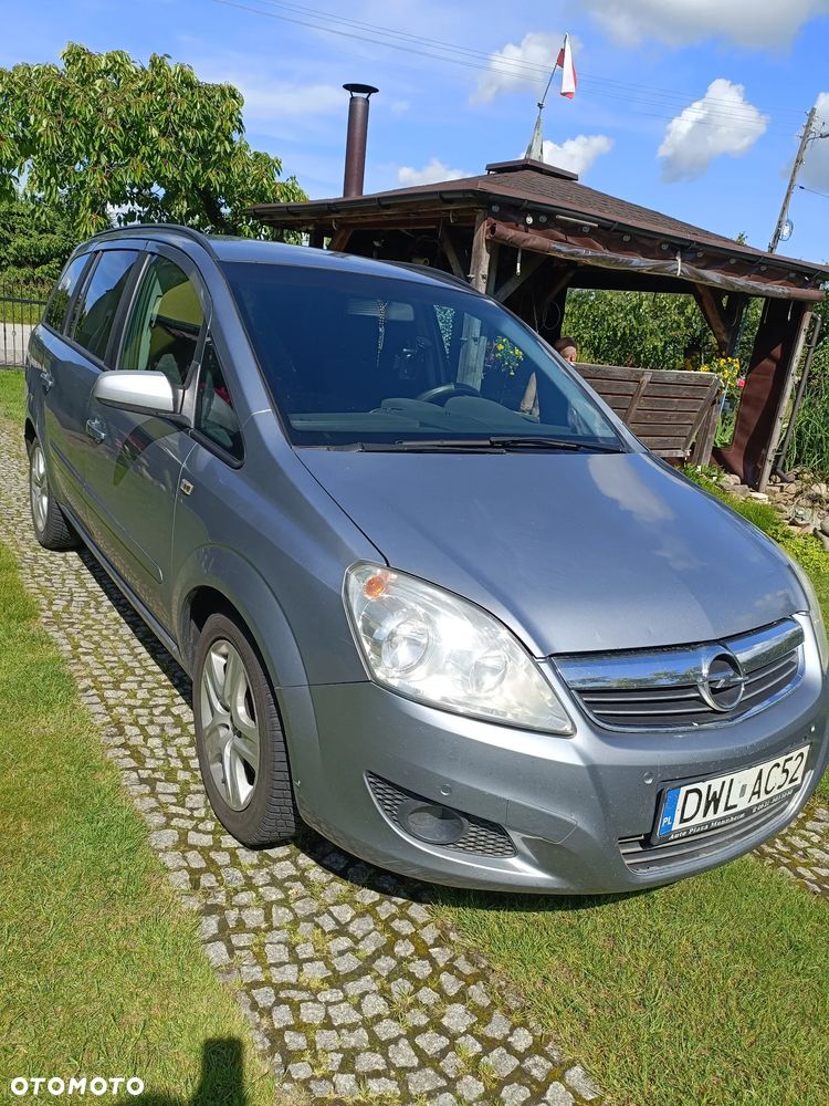 Opel Zafira 1.9 CDTI Cosmo - 1