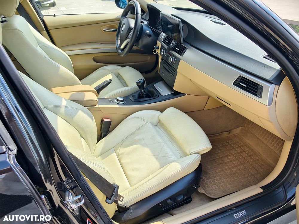 BMW Seria 3 320d - 16