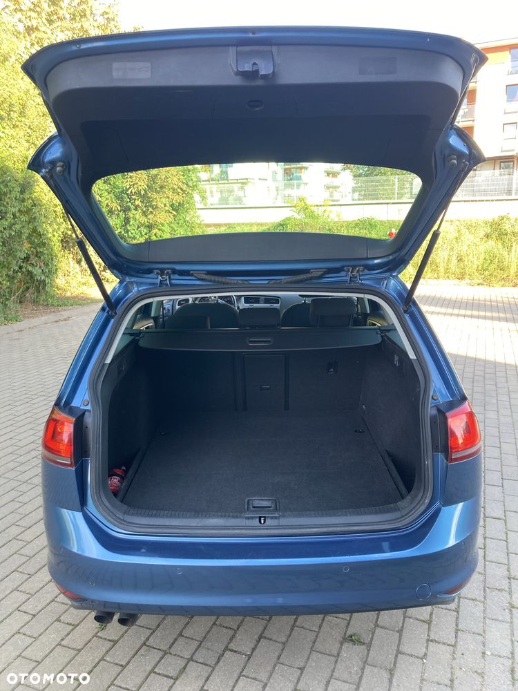Volkswagen Golf - 5