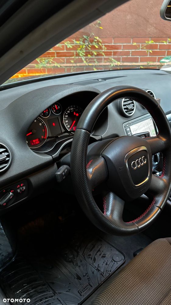 Audi A3 1.6 Attraction - 11