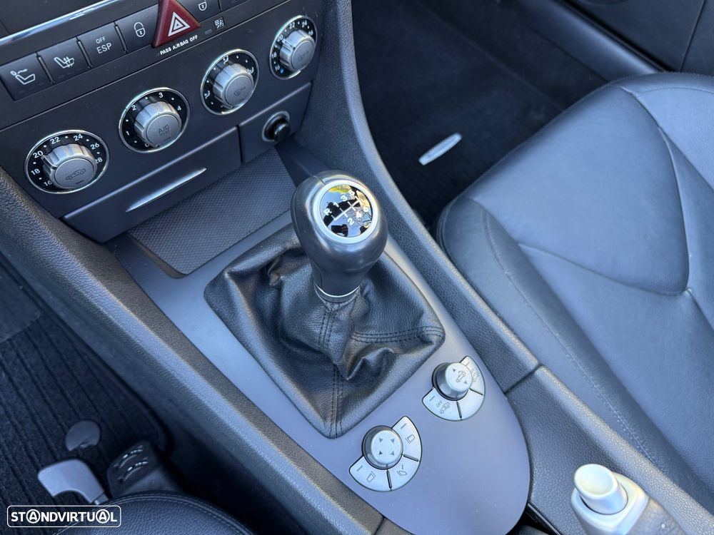 Mercedes-Benz SLK 200 - 32